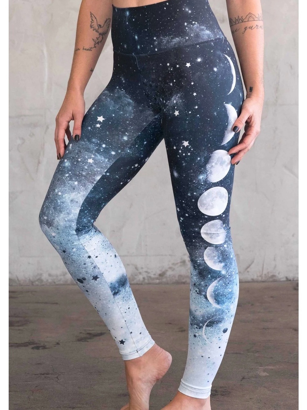 Eagle Rock Werkshop, Size L . Moon Phases Leggings - Starry Ombre Print